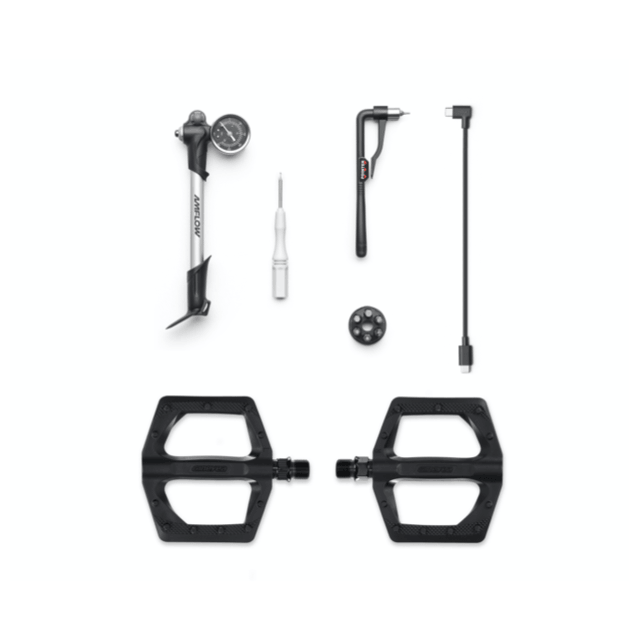 Kit complet d'accessoires de vélo Amflow PX : comprend une clé dynamométrique, une pompe à air amortisseur, un tournevis pour l'installation de la carte SIM, pédales et câble USB-C vers USB-C (25 cm)